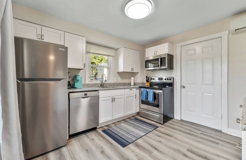 Fredericksburg House | Steps from the Gym: Spacious Rachel’s Retreat Awaits You