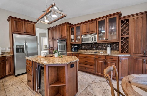 Whitfield House | Steps to Bay - New Pool - Gourmet Kitchen - Luxury King Master Suite - Swingset