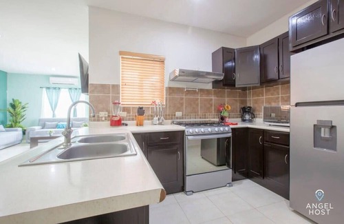 La Paz House | Steps to Beach, Private Pool & BBQ, Near Malecón