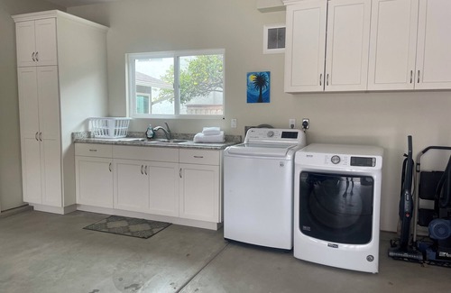 Encinitas House | Steps to Beach/Private Retreat/Outdoor Shower/Beach Gear