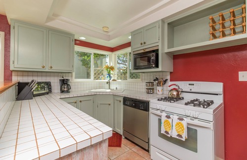 Encinitas House | Steps to Beach/Private Retreat/Outdoor Shower/Beach Gear
