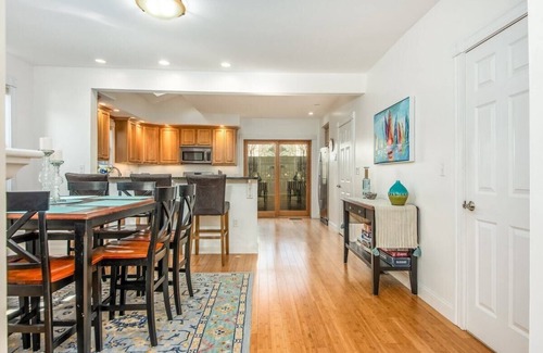 Newburyport House | Steps to Downtown | Rooftop Deck | Flexible Stay