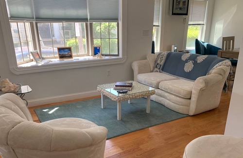 Gloucester House | Steps to Harbor, Park, Beach and Boardwalk