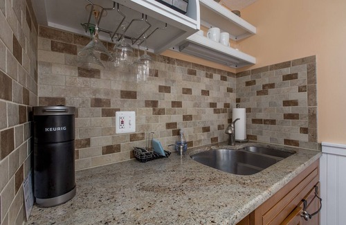 Ogunquit Apartment | Steps to Perkins Cove, Ogunquit, ME