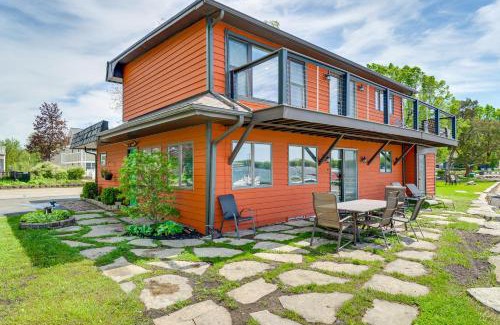 Powers Lake House | Steps to Powers Lake Wisconsin Family Home