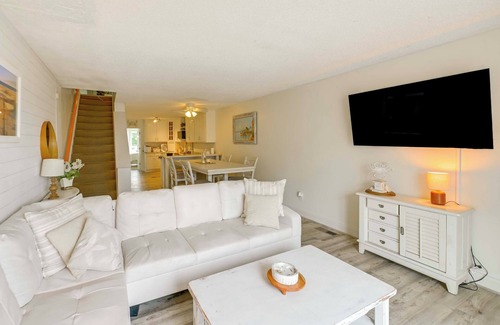 Dewey Beach Condo | Steps to Rehoboth Bay Marina! Condo w/Pool Access