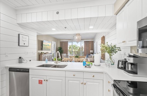 Rosemary Beach Condo | Steps to Rosemary Beach | Pool | Private Beach