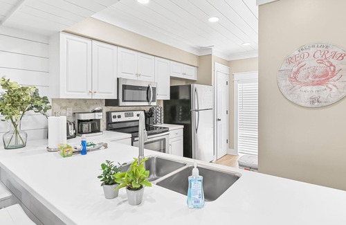 Rosemary Beach Condo | Steps to Rosemary Beach | Pool | Private Beach