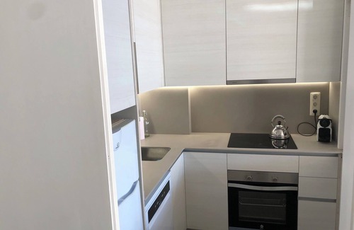 Gualba de Dalt Apartment | Steps To Sand Pad N Barcelona 3 Room 2 Bath Pkng