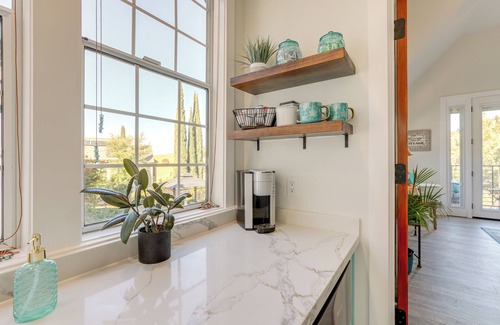 Sutter Creek Cottage | Steps to Sutter Creek: Chic Wine Country Cottage