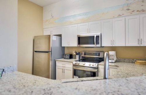 Avalon Beach Estates Condo | Steps to the Beach, Oceanview Condo, Pool, Sleeps 10