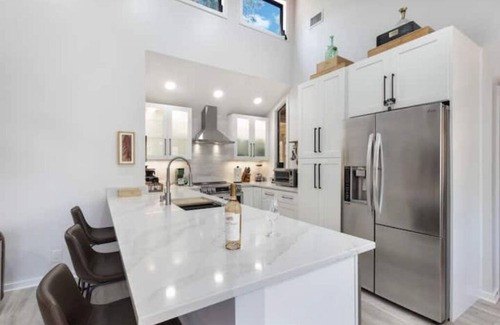 Juno Beach House | Steps to Water/ Minutes to BEACH, BBQ, Fire Pit!
