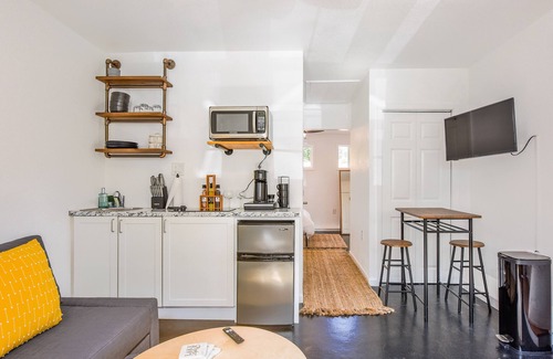 Arbolago Apartment | Stewart Studio- Private yard and lake access