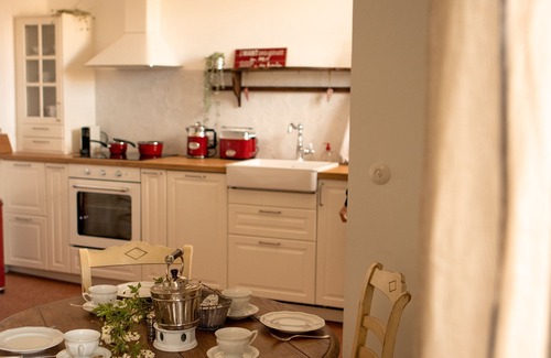 L'Isle-sur-la-Sorgue Apartment | Stilvolle Wohnung im Historischen Stadtkern von L'isle-sur-la-sorgue