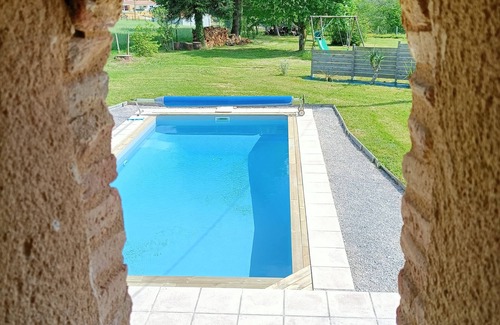 Eglise-Neuve-de-Vergt Cottage | STONE FARMHOUSE - STYLE COTTAGE WITH SWIMMING POOL IN PERIGORD WHITE -