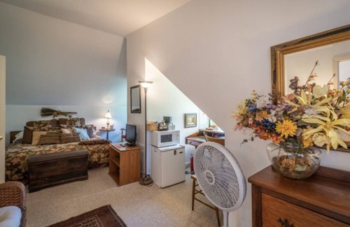 Hermann Bed & Breakfast | Stone Haus Bed & Breakfast