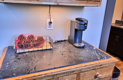 West Jefferson Cabin | Stone House Aerie-Open for Bookings! Walk downtown, Hot Tub