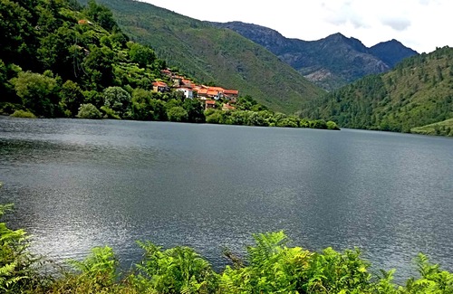 Lindoso Cottage | Stone house for 2 people in Gerês