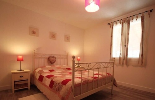 La Roque-sur-Pernes House | Stone house with private pool on 2700m2 of land.