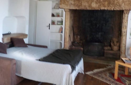Marnac Cottage | Stone house with view of the Dordogne