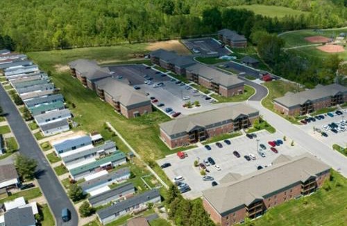 New Albany Apartment | Stonecrest 623, 2bd Apt I Free Parking I Pool