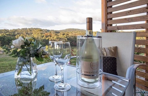 Glenlyon Apartment | Stonelea in Glenlyon | Romantic escape just minutes from Daylesford