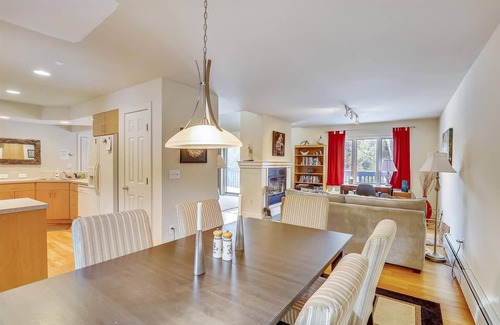 Stowe Area Condo | Stonybrook Retreat: 3 br, wood fireplace, game room, a/c, summer pool & community amenities!