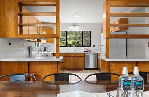 Volcano House | Stop Looking, you've found it! Pool Table, Gameroom, & Toddler Playroom.