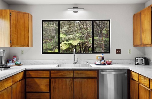 Volcano House | Stop Looking, you've found it! Pool Table, Gameroom, & Toddler Playroom.