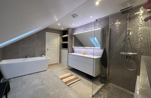 Trondheim Apartment | Stort og flott hus på Tyholt