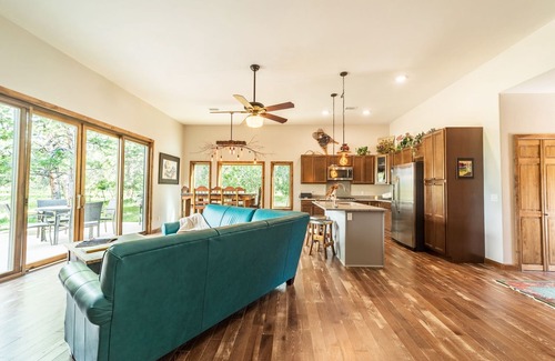 Loghill Village House | STR2022-090 Golf Villa backing to Divide Ranch Golf Course, Panoramic Mtn Views