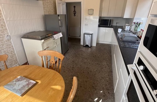 Buckie House | Strathlene House Retreat - 5 bed deluxe Business or Holiday Accommodation