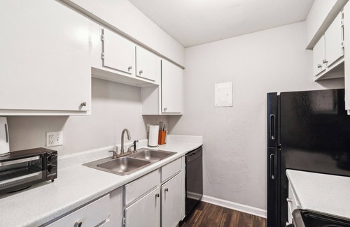 South Arlington Apartment | Stratton 205-V I Spacious 1 Bed 1 Bath