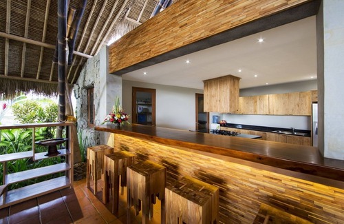 Singakerta Villa | Stream & Rice Fields View 5BR Villa, Ubus - W/Daily House Keeping!