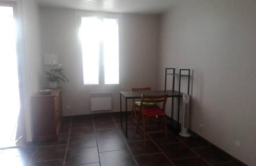 Port-la-Nouvelle Apartment | Studio équipé 2 personnes, Port la Nouvelle centre