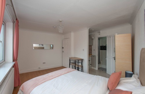 Plaistow and Sundridge Apartment | Studio 1 - Front, 1st floor