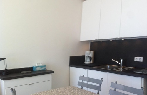Palavas-les-Flots Apartment | Studio 1st line on the sand at Palavas