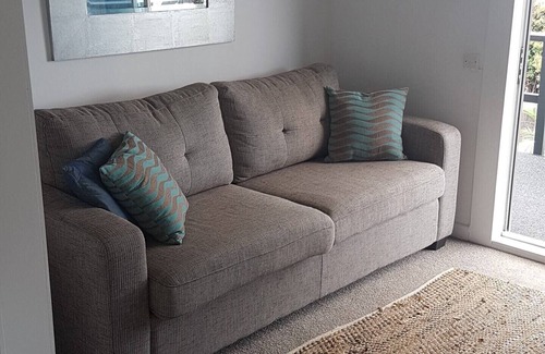 Onetangi Apartment | Studio 2 By the Beach