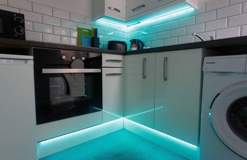 Harehills Apartment | Studio 2 mins walk from St James Hospital