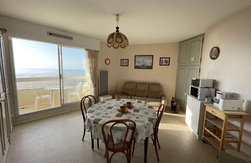 Saint-Jean-de-Monts Apartment | Studio 2 pers, balcon, parking, plage à 200m - FR-1-224C-442