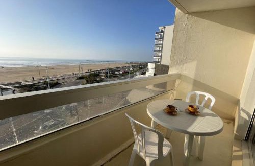 Saint-Jean-de-Monts Apartment | Studio 2 pers, balcon, parking, plage à 200m - FR-1-224C-442