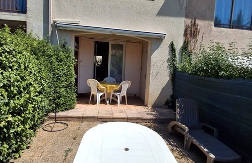 Greoux-les-Bains Apartment | Studio 25m2 Avec Jardin à Gréoux les Bains