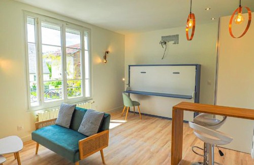 Bagneux Apartment | Studio 26m2+20m2 terrace in Bagneux