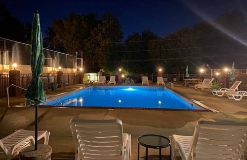 Sloans Valley Cottage | Studio 34 at Villager, Pool, Resort Dock