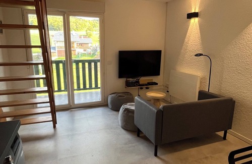 Hotonnes Apartment | Studio 35m2 with mezzanine, Plans d'Hotonnes, Haut Valromey