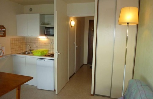 Damgan Apartment | Studio 4 people. facing the sea+swimming pool+tennis
