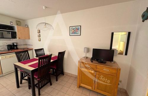Sete Apartment | STUDIO 4 PERS, PKG, 1ERE LIGNE MER, PISCINE, TENNIS