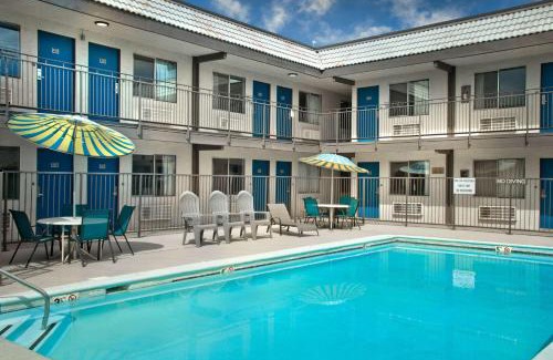 Grand Junction Hotel | Studio 6 Grand Junction, CO