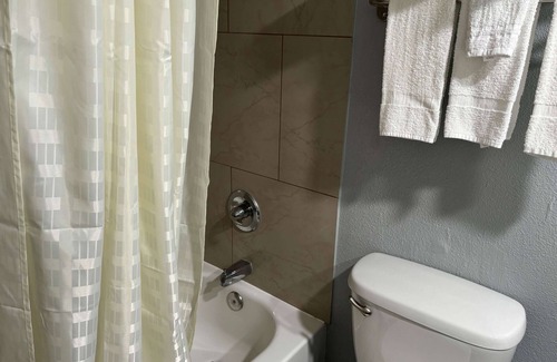 Ellendale Hotel | Studio 6 Suites Memphis, TN – East Memphis
