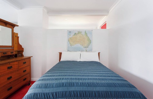 Hamilton Hill Apartment | Studio 8 Hamilton Hill